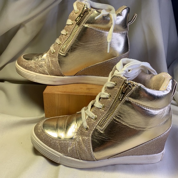Stuart Weitzman Champaign Gold wedge sneakers - Picture 7 of 16